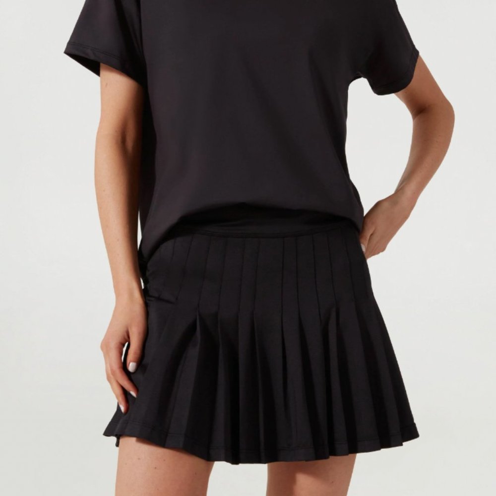 TNUCK SPORT NWOT Black Pleated Tennis Skirt with built in shorts sz XL